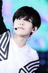 [Longfic - Baekhyun/Fanfiction girl] Không thể rời xa